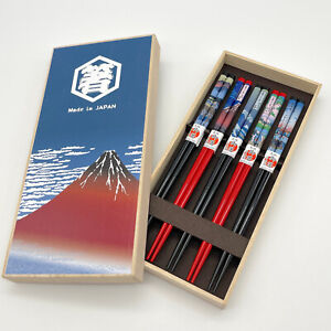 MOUNT FUJI FROM 36 VIEWS OF MOUNT FUJI WOODEN CHOPSTICKS - GIFT SET of 5