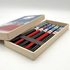 MOUNT FUJI FROM 36 VIEWS OF MOUNT FUJI WOODEN CHOPSTICKS - GIFT SET of 5